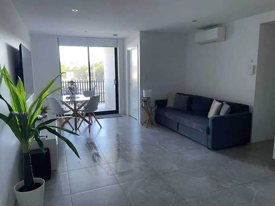 Апартаменты Marina Point Sandstone Point