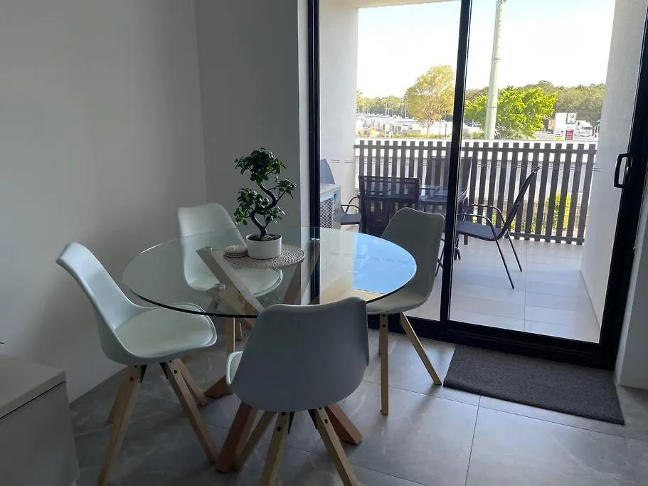 Апартаменты Marina Point Sandstone Point